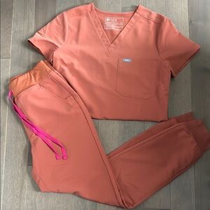 Figs high waisted Zamora joggers and Catarina one pocket scrub top